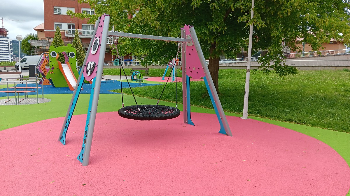 INKLUZIVNA LJULJAČKA SPOOKY CLUMSY S GNIJEZDOM R4152 - Slika 2
