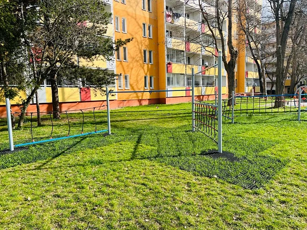 VVZ-ZAT-ROH Mekana gumena podloga za ojačanje trave HIC 3,0 m - Slika 5
